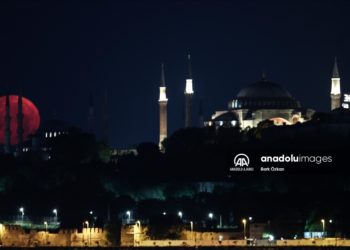 İstanbul'da dolunay