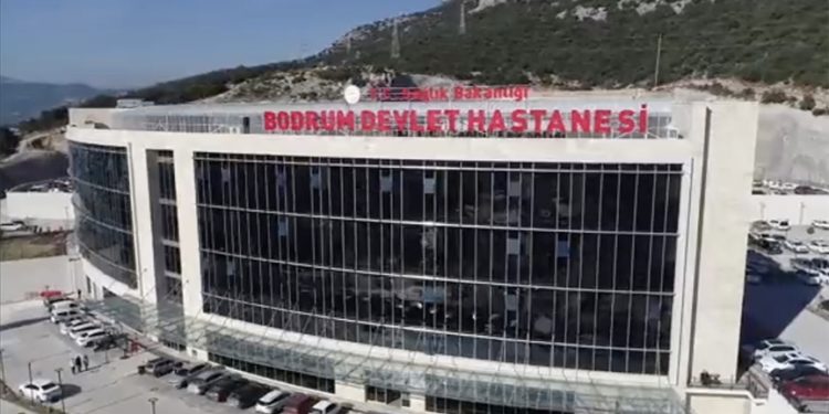 Sağlık Bakanı Koca'dan Bodrum Devlet Hastanesi paylaşımı