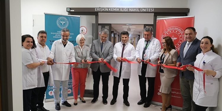 Başakşehir Çam ve Sakura Şehir Hastanesi'nde "Erişkin Kemik İliği Nakil Ünitesi" açıldı