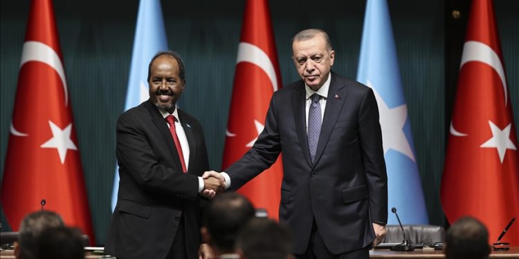 Cumhurbaşkanı Erdoğan, Somali Cumhurbaşkanı Mahmud ile telefonda görüştü
