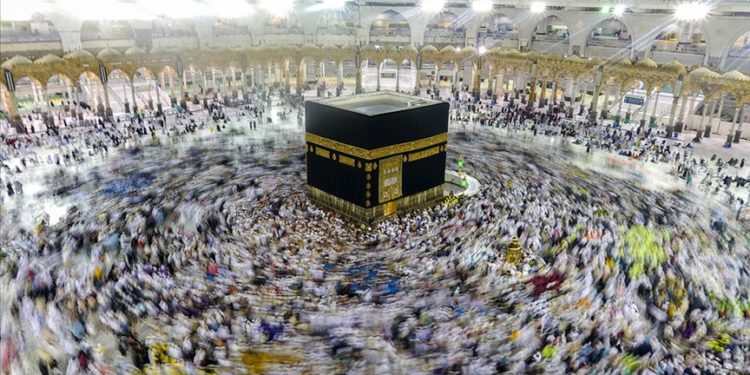 Türk vatandaşı 92 bin 500 kişi hacı oldu