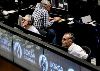 Borsa güne yatay başladı