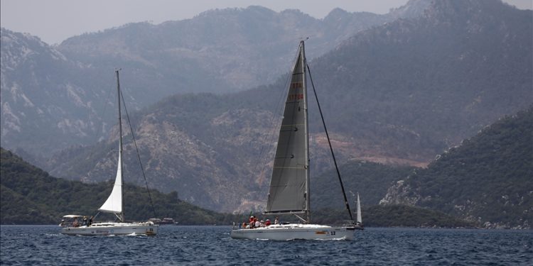 Cumhurbaşkanlığı 4. Uluslararası Yat Yarışı, ikinci etap mücadelesiyle sürüyor