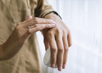 İngiltere'de cilt kanseri vakaları yılda 17 bin 500'e çıktı