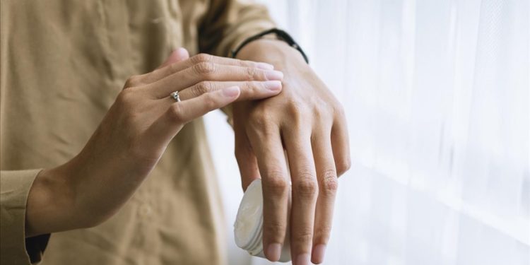 İngiltere'de cilt kanseri vakaları yılda 17 bin 500'e çıktı