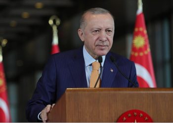 Cumhurbaşkanı Erdoğan: Darbecilere geçit vermeyen tüm kardeşlerime şükranlarımı sunuyorum