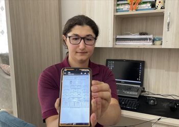 YKS Türkiye birincilerinden Harun Durak, bilgisayar mühendisi olmak istiyor