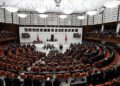 Memur maaşı ve emekli aylıklarını arttıran düzenlemeyi de içeren teklif TBMM Genel Kurulunda