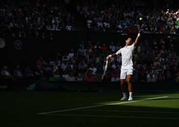 Wimbledon'da Swiatek ve Djokovic 3. tura yükseldi