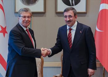 Cumhurbaşkanı Yardımcısı Yılmaz, KKTC Başbakanı Üstel ile bir araya geldi