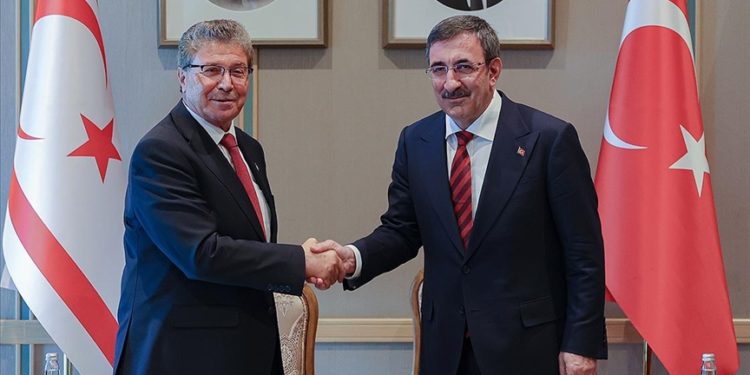 Cumhurbaşkanı Yardımcısı Yılmaz, KKTC Başbakanı Üstel ile bir araya geldi