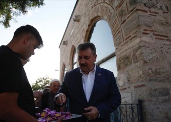 Vatan hainliği yapan kanun önünde hesabını verecektir