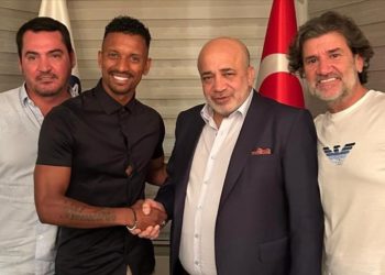 Adana Demirspor, Luis Nani'yi transfer etti