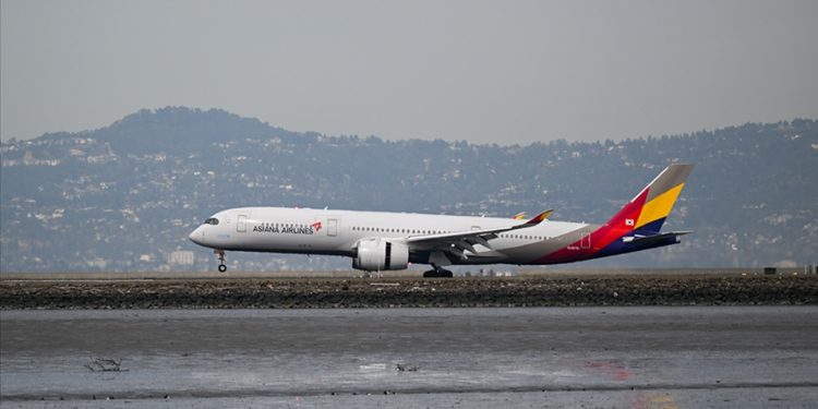 Asiana Airlines uçuşları, pilotların maaş protestoları nedeniyle aksıyor