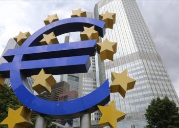 Avro Bölgesi'nde şirket kredileri ivme kaybetmeye devam etti