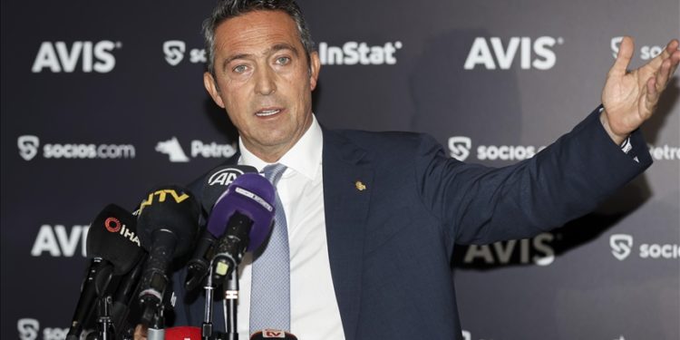 Fenerbahçe Başkanı Ali Koç’tan Galatasaray’ın Zaha transferi hakkında açıklama