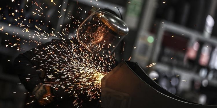 Ücretli çalışan sayısı mayısta yıllık bazda yüzde 4 arttı