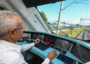 Milli Hızlı Tren’i yolcu taşımacılığına 2025’te kazandırmayı hedefliyoruz