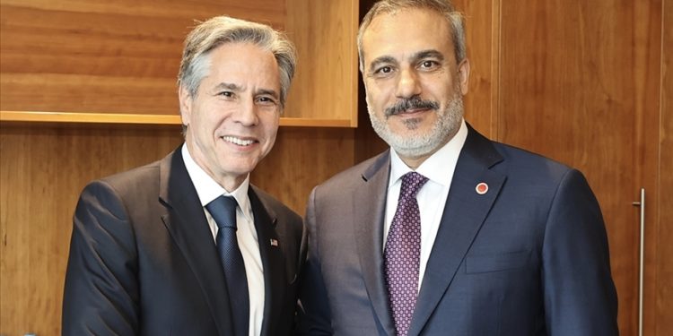 Dışişleri Bakanı Fidan, ABD'li mevkidaşı Blinken ile telefonda görüştü