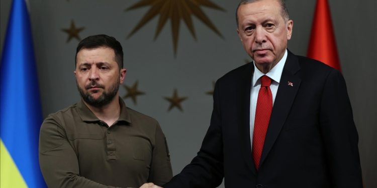 Cumhurbaşkanı Erdoğan ile Zelenskiy Karadeniz Tahıl Koridoru Anlaşması'nın uzatılmasını görüştü