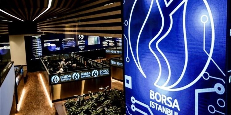 Borsa günün ilk yarısında rekor seviyeyi gördü