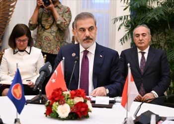 Türkiye ve ASEAN’ın çok daha ileri seviyede işbirliği yapması gerektiğine inanıyoruz
