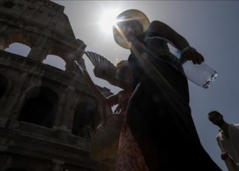 DSÖ: Aşırı sıcaklar sağlık sistemleri üzerindeki baskıyı artırıyor