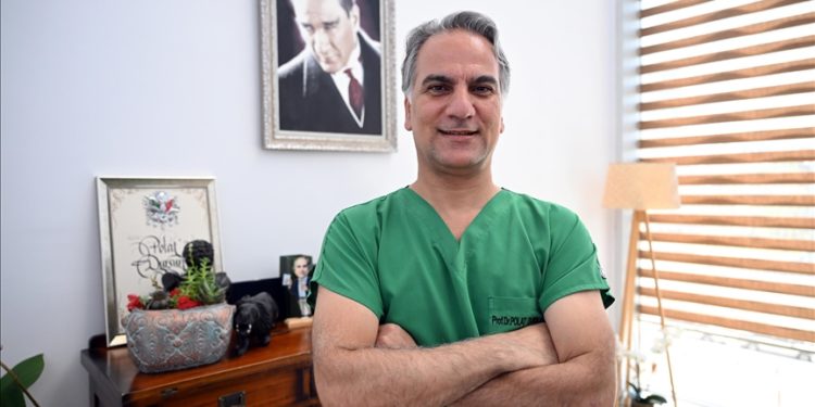 Türk doktorun doğumda anne ölümlerini azaltmaya yönelik yöntemi, uluslararası dergide yayımlandı