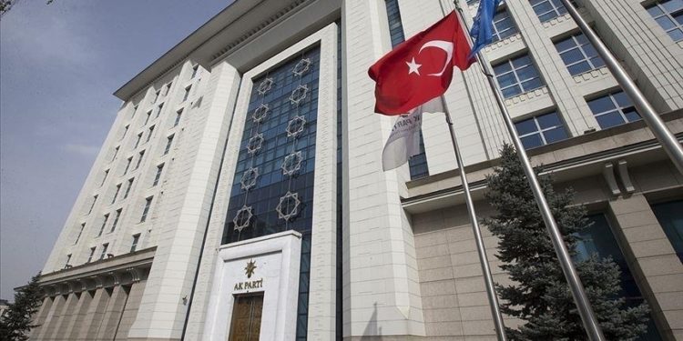 AK Parti'de 6 il başkanlığına atama