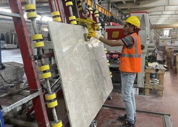 Elazığ’ın vişne, Diyarbakır’ın siyah inci mermeri Kanada ve Avusturya’ya gönderilecek