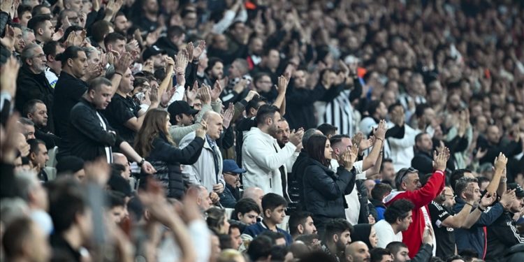 Beşiktaş'ta yeni sezon kombine biletleri satışa sunuldu