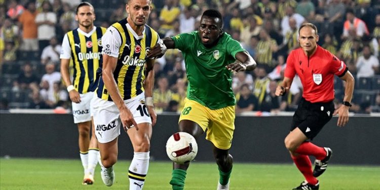 Fenerbahçe, 5-0'ın rövanşında yarın Zimbru'ya konuk olacak