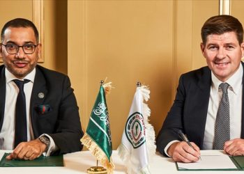 Suudi Arabistan ekibi Al-Ittifak'ta Steven Gerrard dönemi