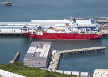 İngiltere’de sığınmacıların barındırılacağı dev gemi, hükümetin tartışmalı göçmen politikasını yeniden gündeme taşıdı