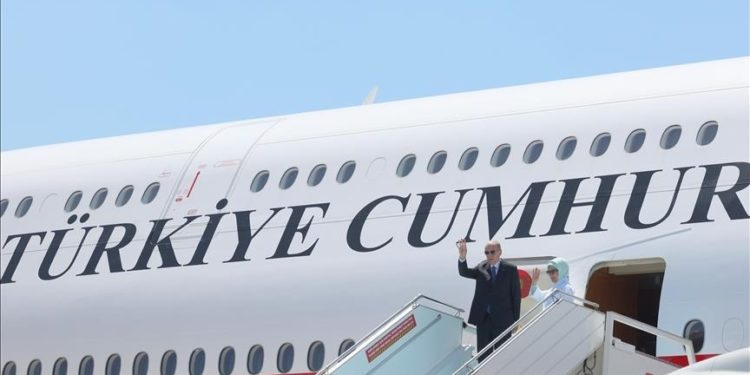 Cumhurbaşkanı Erdoğan, Birleşik Arap Emirlikleri'nden KKTC’ye gitti