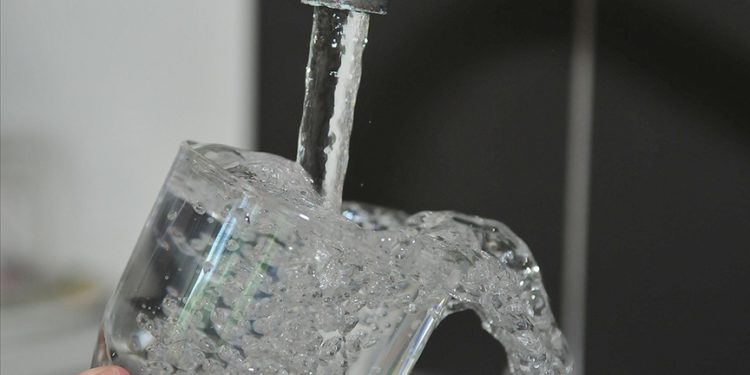 İzmir'de suya yüzde 43 zam yapıldı