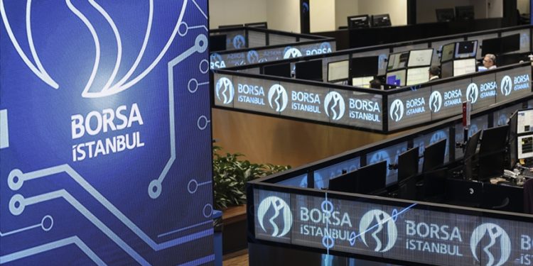 Borsa günün ilk yarısında rekor seviyeyi gördü