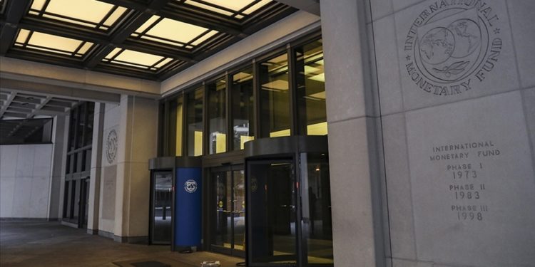 Orta vadeli büyüme beklentileri zayıf kalmaya devam ediyor