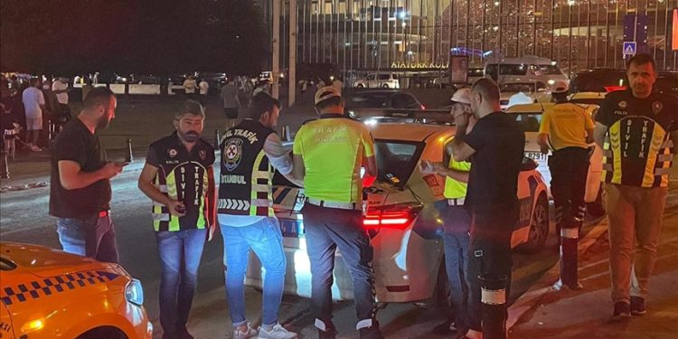 İstanbul’da taksicilere alkol ve uyuşturucu madde kullanımına ilişkin denetim