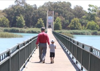 Uzmanından "Sıcak havalarda çocukları çok fazla dışarda tutmayın" uyarısı