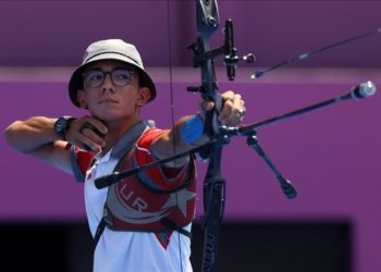 Milli okçu Mete Gazoz'un acı günü