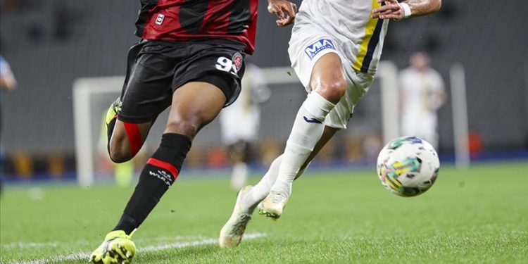 Fatih Karagümrük, Süper Lig'de MKE Ankaragücü'nü konuk edecek