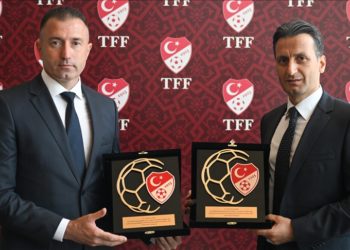 Türk hakemliğinin emektarları Göçek ve Arslanboğa, kariyerlerine VAR’da devam edecek