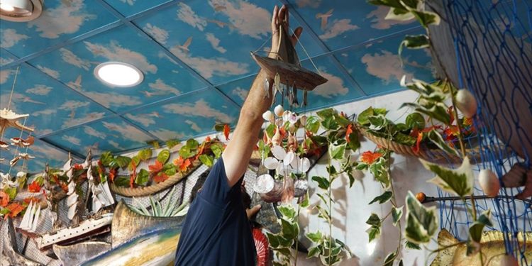 Edirne'de balıkçılar av sezonu öncesi tezgahlarını hazırlıyor