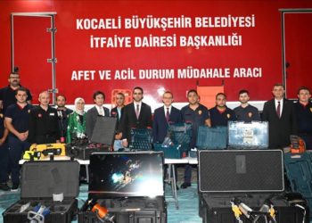 Marmara Depremi’nde hayatını kaybedenler Gölcük'te anıldı