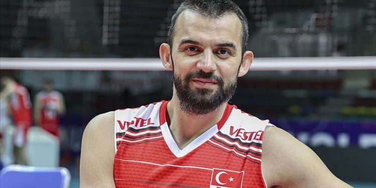 Milli voleybolcu Arslan Ekşi, Avrupa Voleybol Şampiyonası'ndaki hedeflerini anlattı