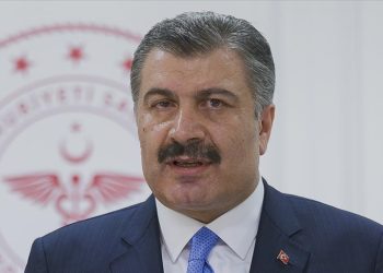Bakan Koca, Vuslat Doğan Sabancı'nın genel durumunun iyi olduğunu bildirdi