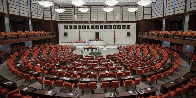 TBMM, Avrupa ülkelerindeki sahipsiz hayvanlara ilişkin mevzuat düzenlemelerini inceledi