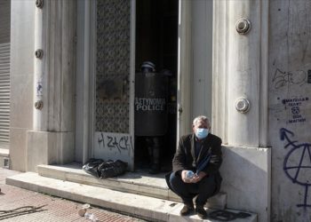 Yunanistan’ın sağlık sektörü, turizm döneminde yetersiz kalıyor