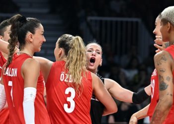 “Filenin Sultanları” çeyrek finalde